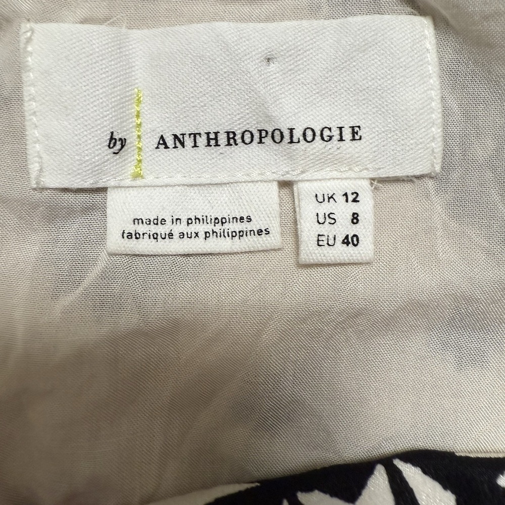 Women's Anthropologie Silk Sleeveless Top | Cream Black Shapes | Size 8 - Picture 3 of 6